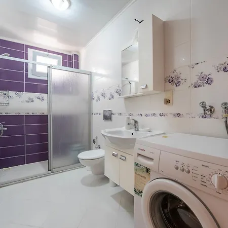 2 Bedroom Close To Center Fethiye