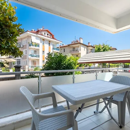 2 Bedroom Close To Center Apartman Fethiye